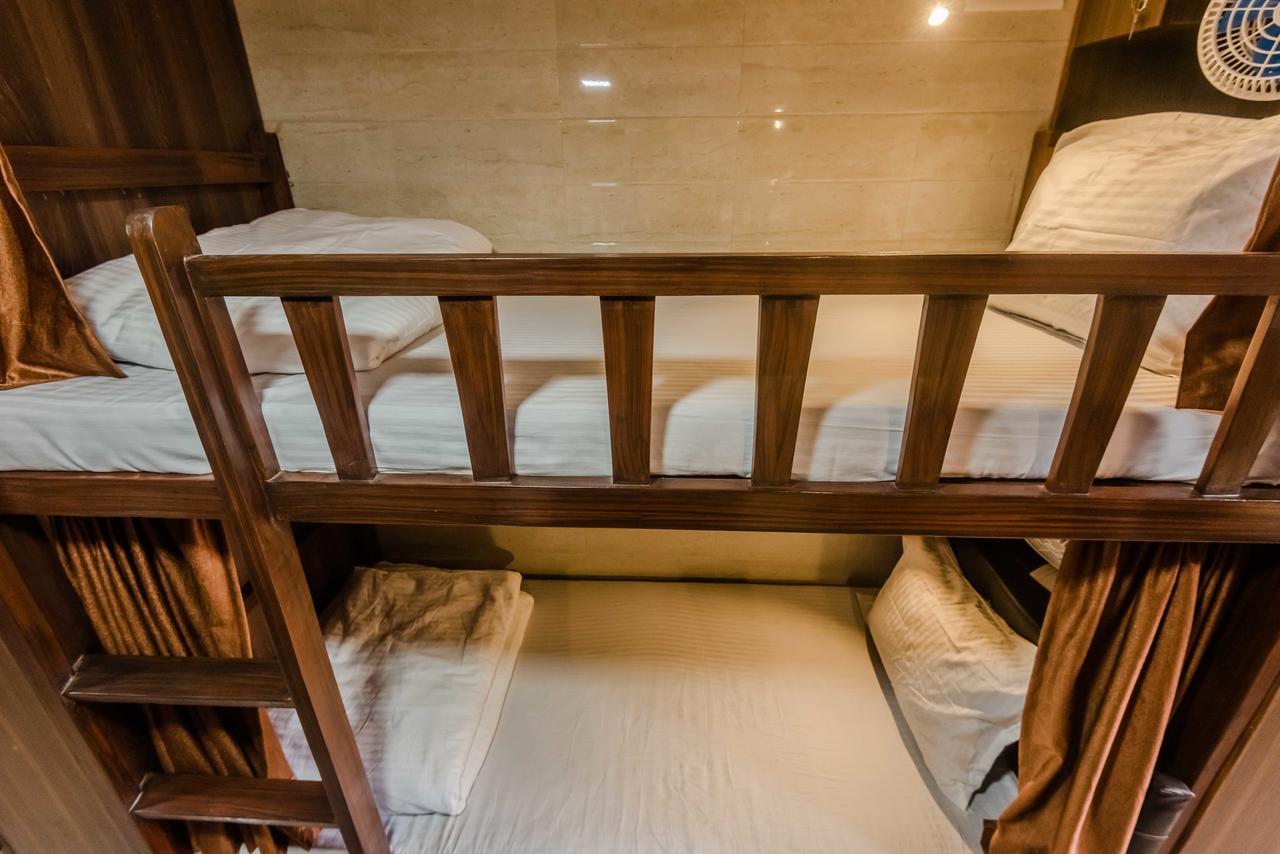 Awesome Dormitory - Men Only Bombaim Exterior foto