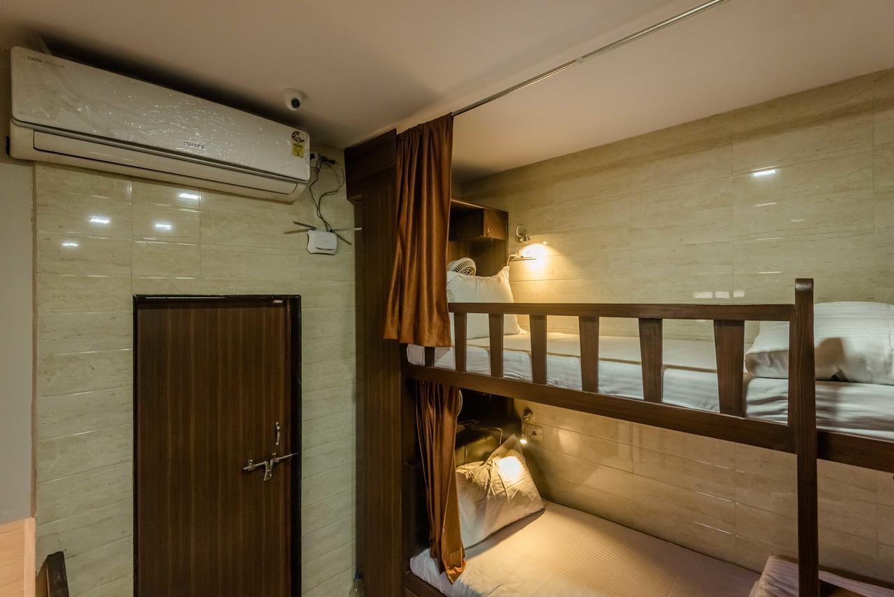 Awesome Dormitory - Men Only Bombaim Exterior foto