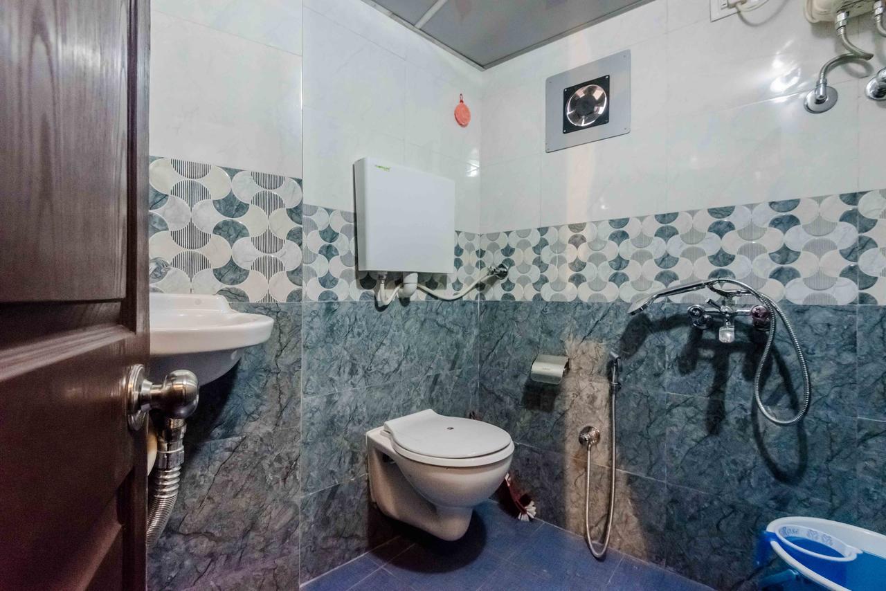 Awesome Dormitory - Men Only Bombaim Exterior foto