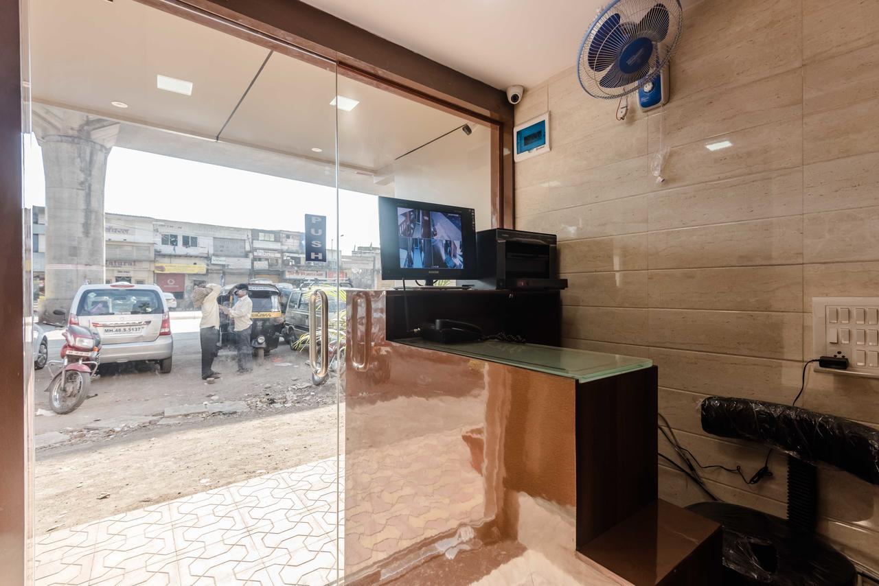Awesome Dormitory - Men Only Bombaim Exterior foto