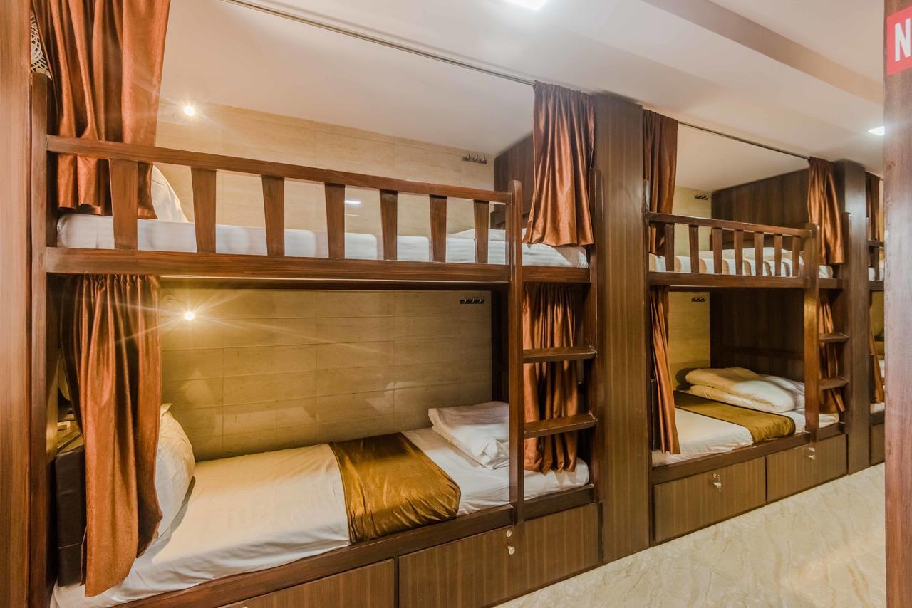 Awesome Dormitory - Men Only Bombaim Exterior foto