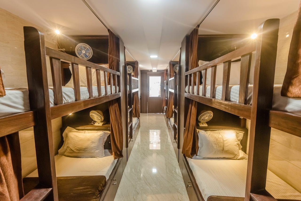 Awesome Dormitory - Men Only Bombaim Exterior foto