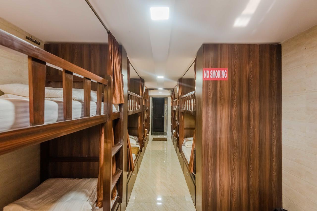 Awesome Dormitory - Men Only Bombaim Exterior foto